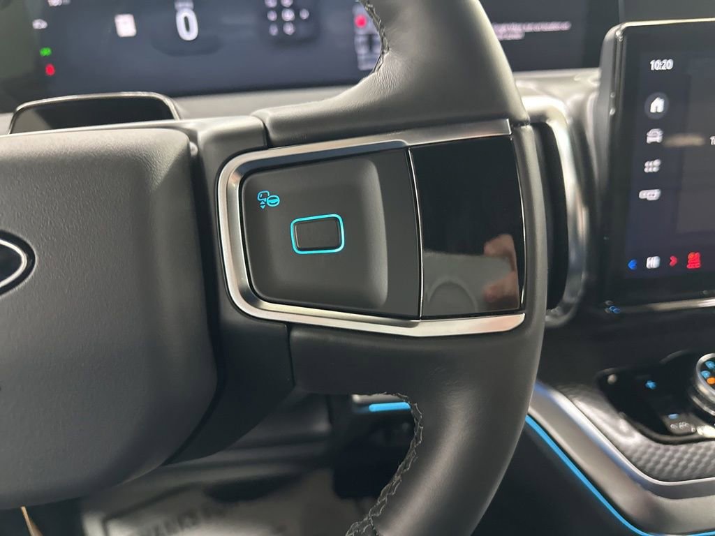 New 2026 Ford Expedition Platinum w/ Stealth Appearance Package image 39