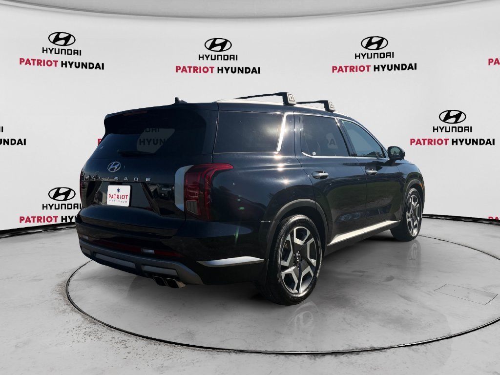Used 2023 Hyundai Palisade SEL AWD/4WD image 3