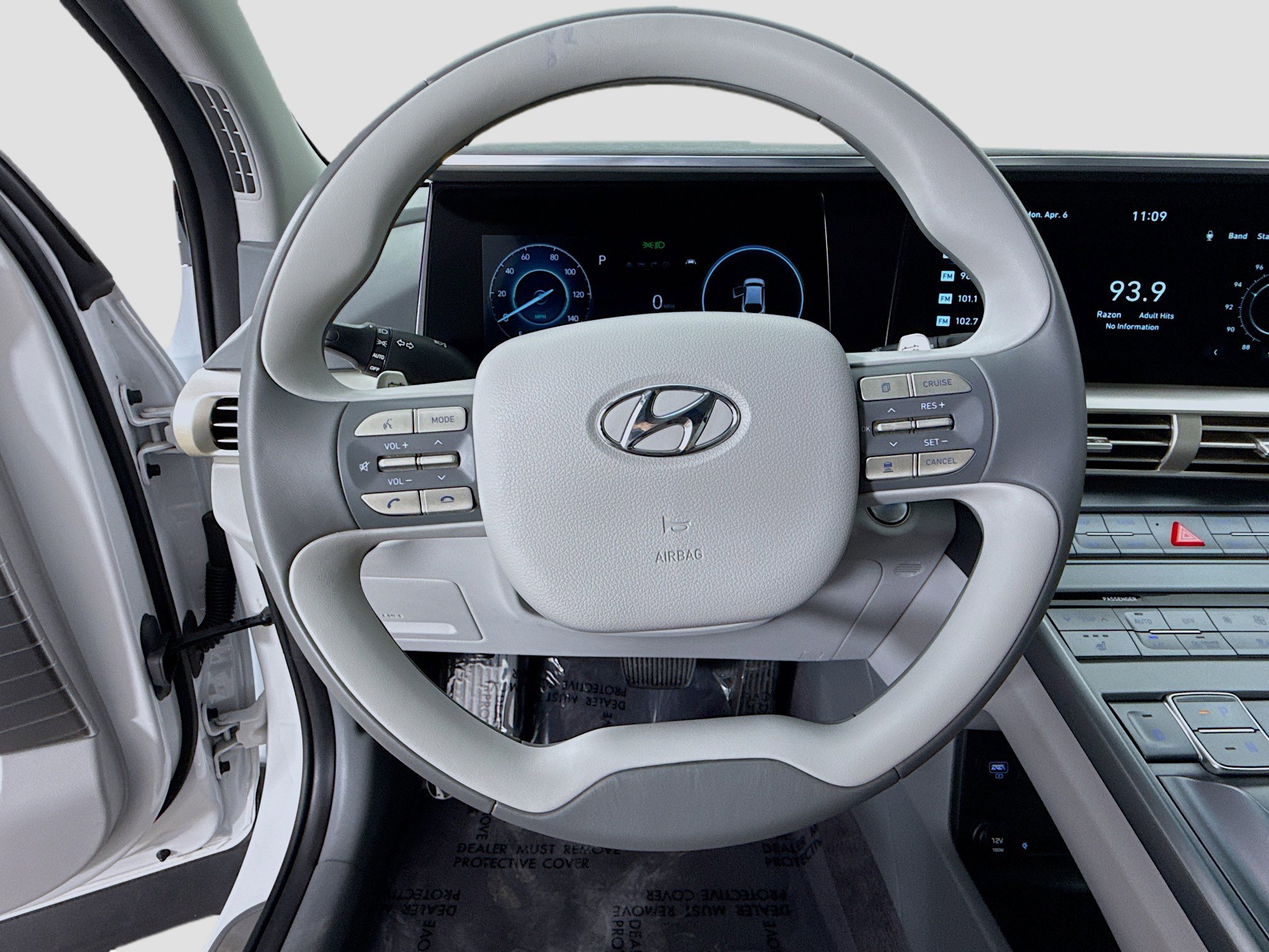 Used 2022 Hyundai Nexo Blue image 11