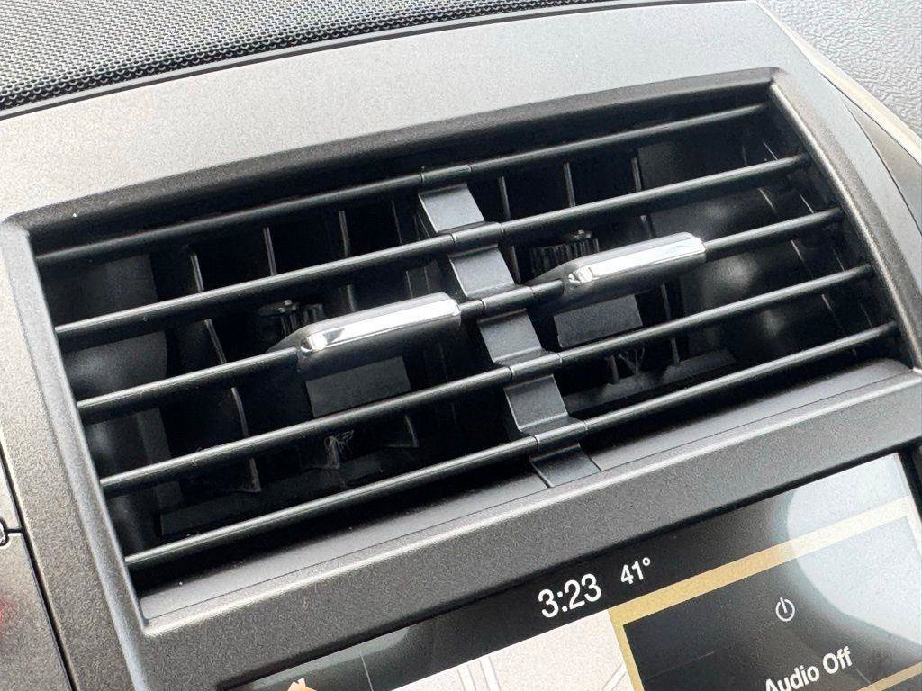 Used 2016 Lincoln MKC Reserve w/ Lincoln MKC Climate Package image 28