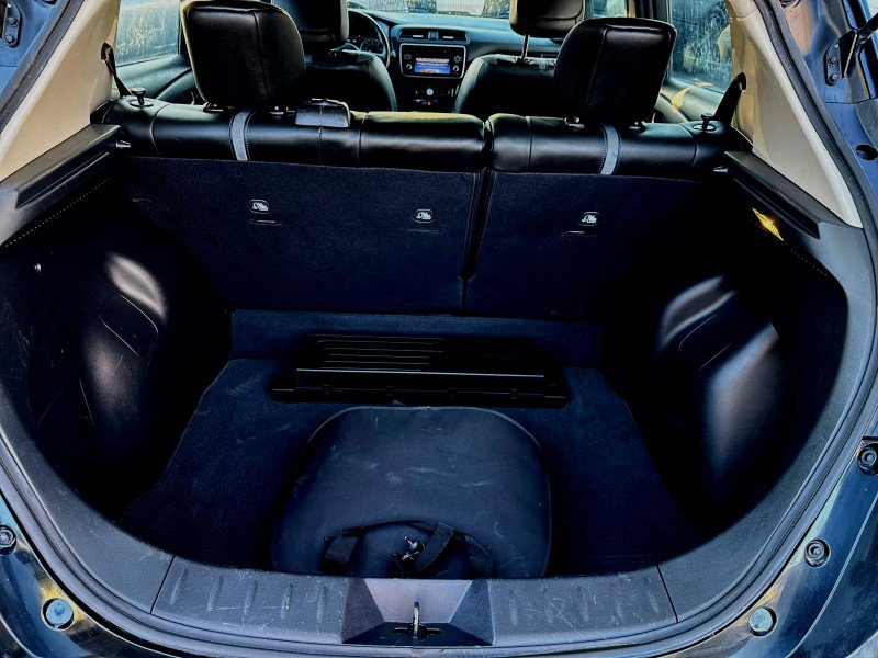 Used 2018 Nissan Leaf SL w/ Protection Package image 28