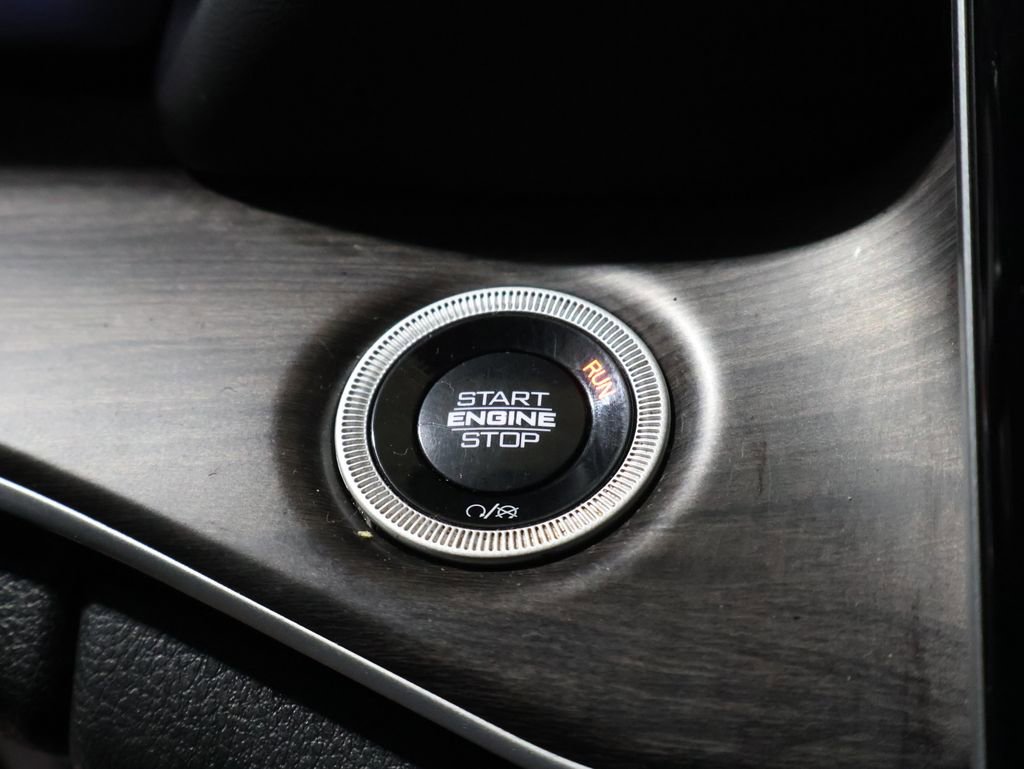 Used 2024 Jeep Grand Cherokee Limited AWD/4WD image 25