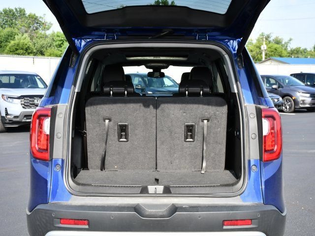 Used 2023 GMC Acadia SLT w/ Technology Package FWD image 34