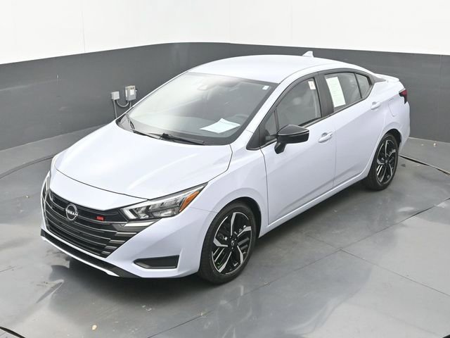 Used 2025 Nissan Versa SR w/ Electronics Package image 31