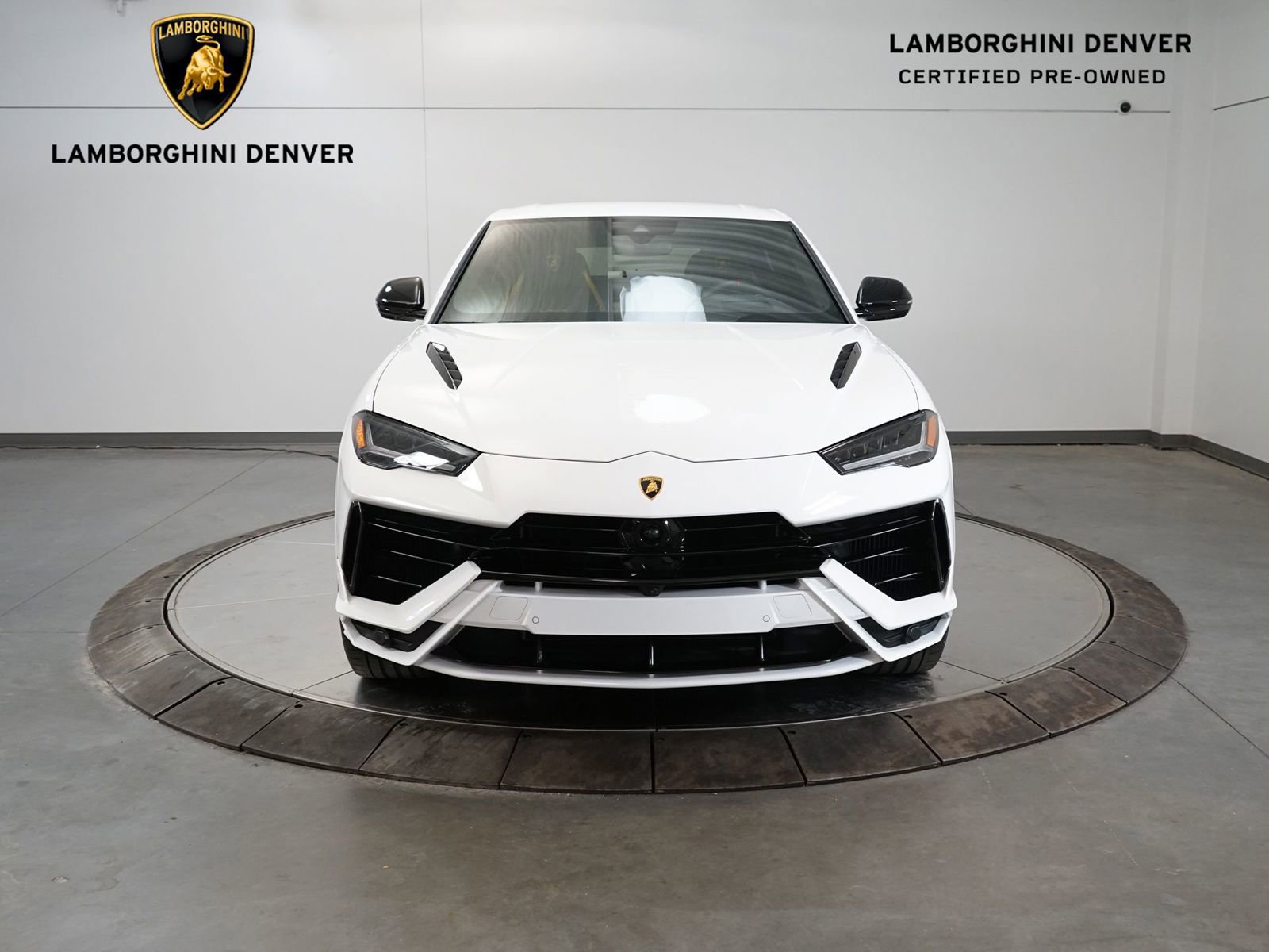 Used 2024 Lamborghini Urus S image 8