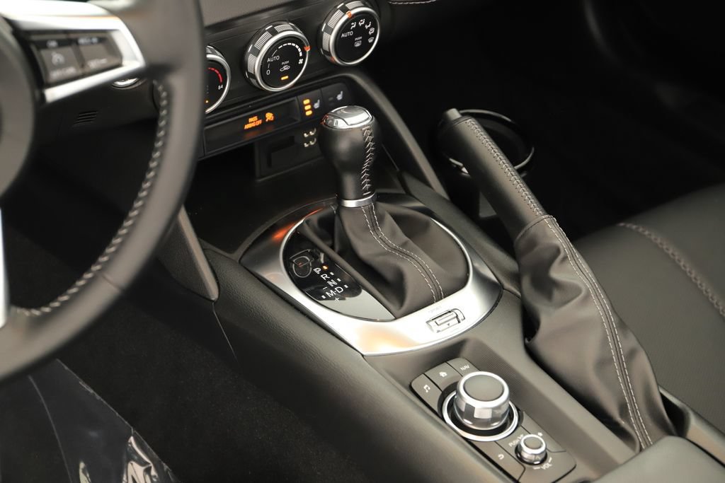 Used 2022 MAZDA MX-5 Miata Grand Touring w/ Weather Package RWD image 18