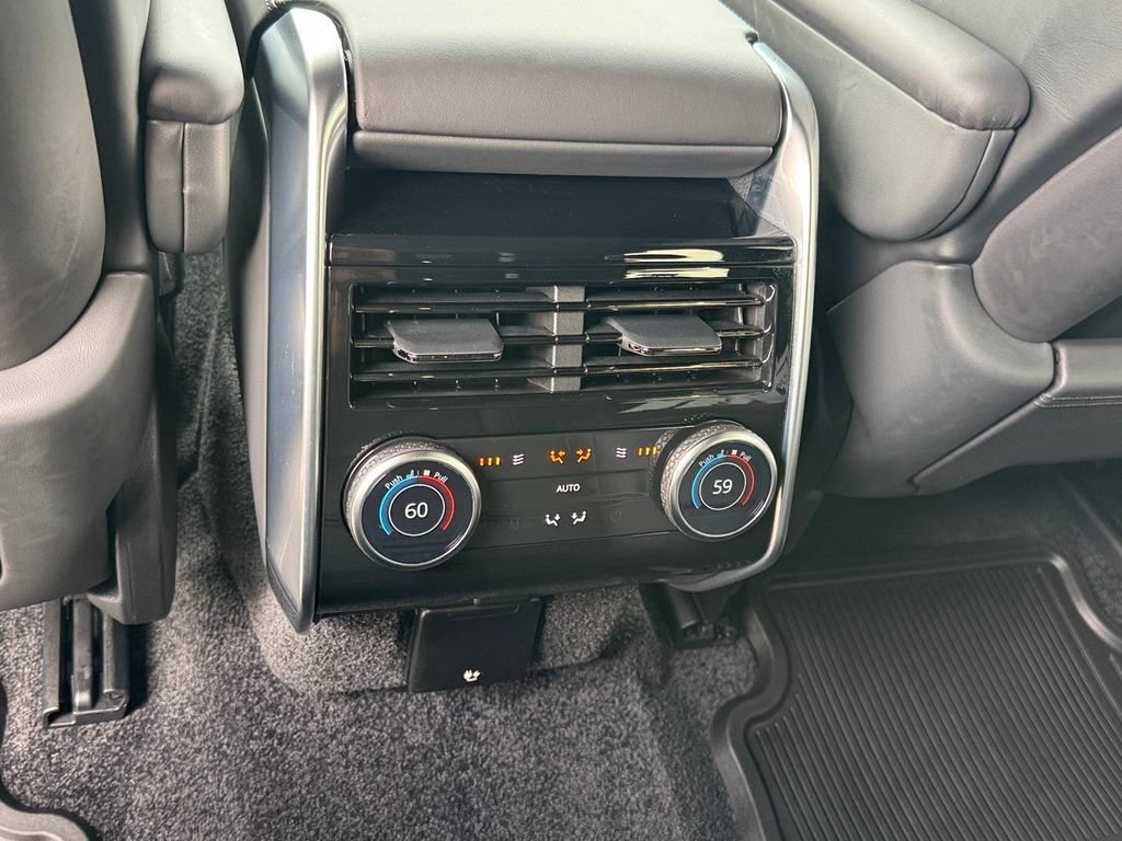 Used 2026 Land Rover Range Rover Autobiography AWD/4WD image 10