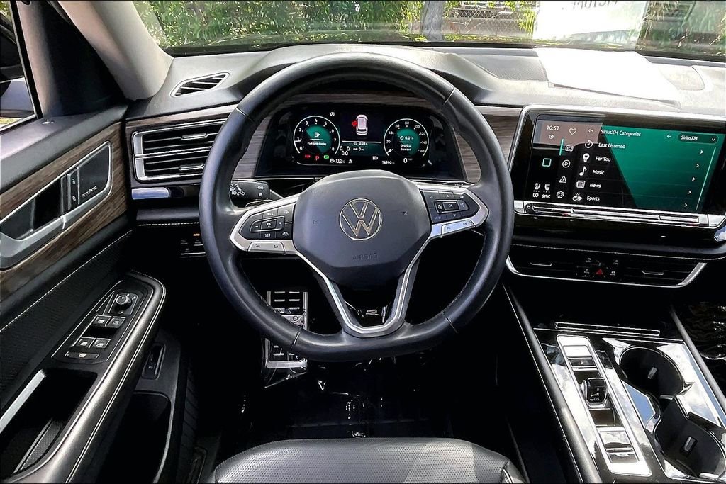 Certified 2024 Volkswagen Atlas SEL Premium R-Line image 19