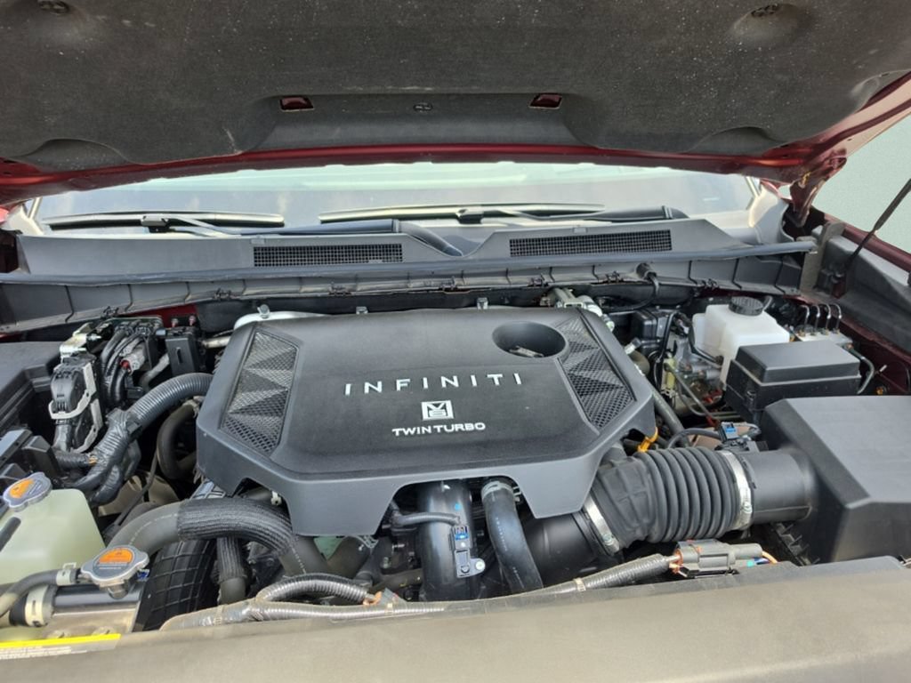 Used 2025 INFINITI QX80 Sensory AWD/4WD image 9