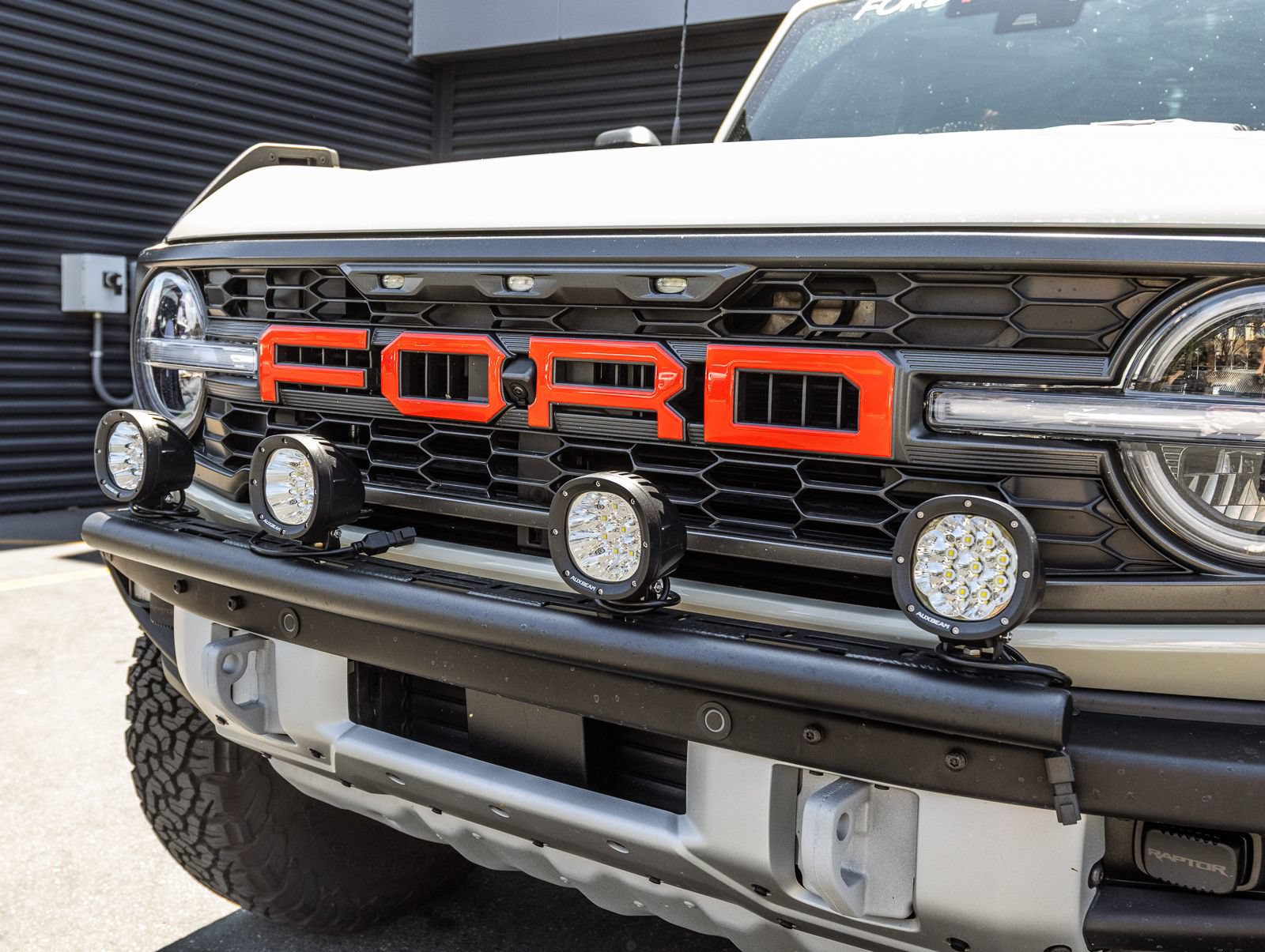 Used 2025 Ford Bronco Raptor w/ Interior Carbon Fiber Pack AWD/4WD image 18