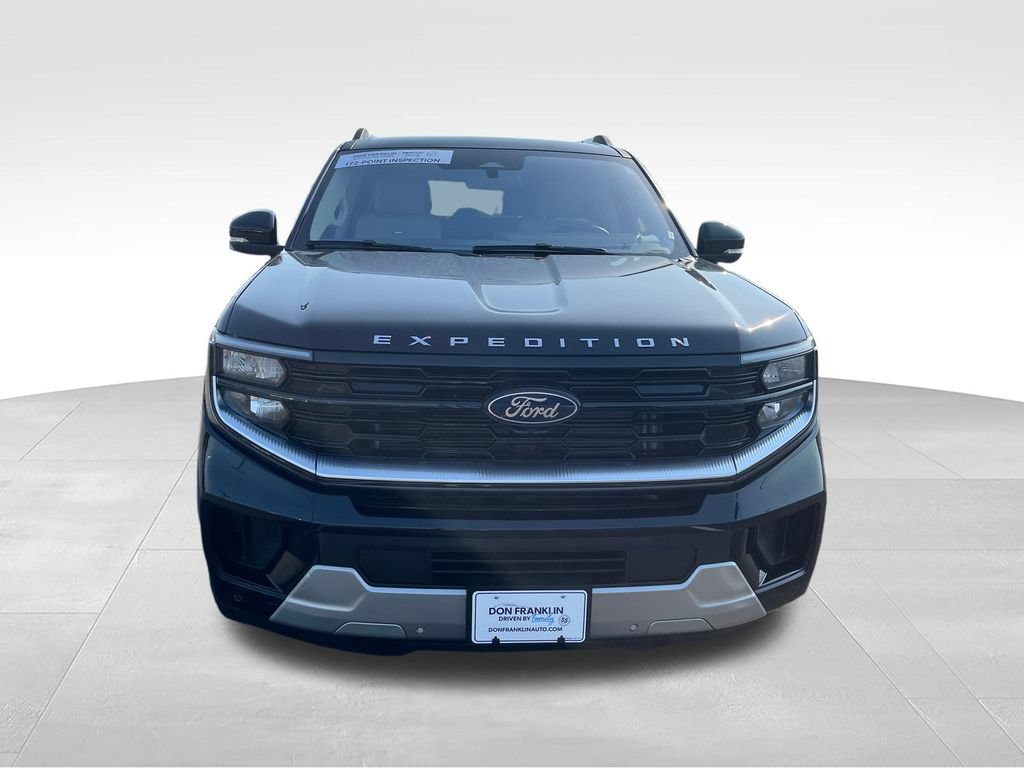 Used 2025 Ford Expedition Max Platinum w/ Driver's Package AWD/4WD image 8
