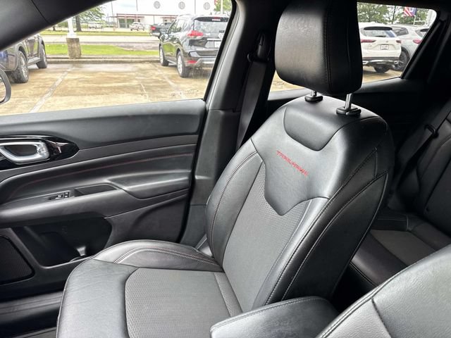 Used 2025 Jeep Compass Trailhawk AWD/4WD image 22