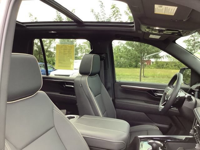 Used 2026 Chevrolet Tahoe Premier w/ Sun And Tow Package AWD/4WD image 34