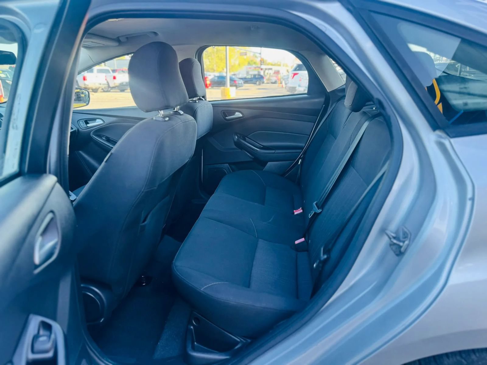 Used 2016 Ford Focus SE FWD image 13