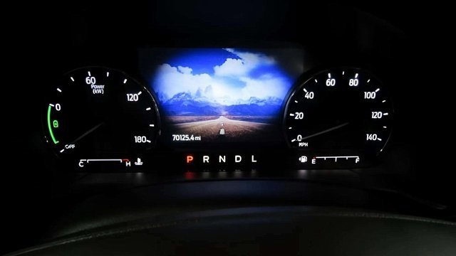 Used 2021 Ford Escape SE image 8