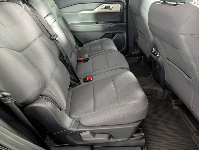 Used 2025 Ford Explorer Active image 35