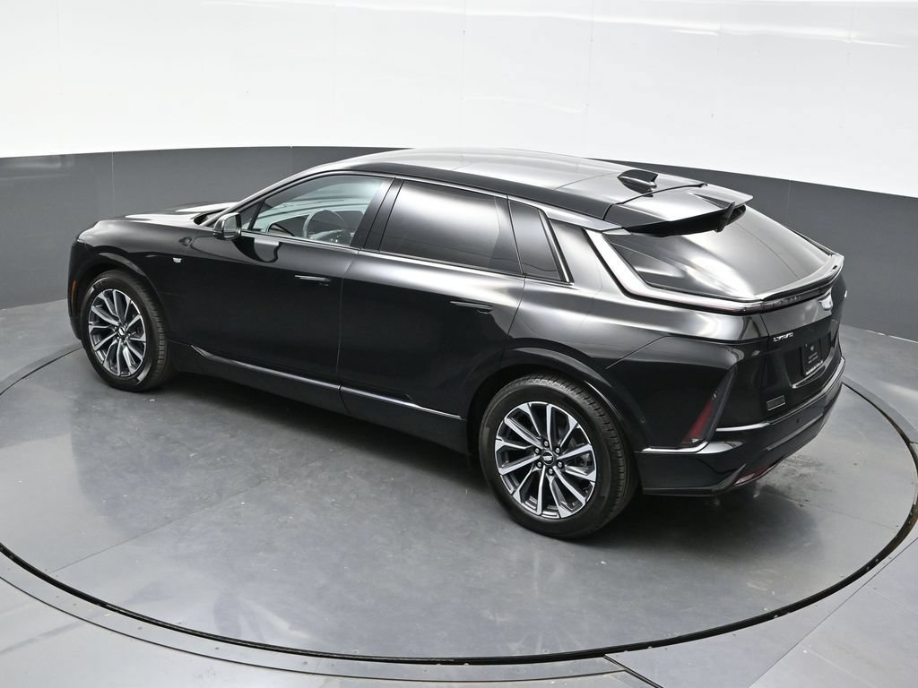 Certified 2024 Cadillac Lyriq Sport w/ LPO, Floor Liner Package AWD/4WD image 39