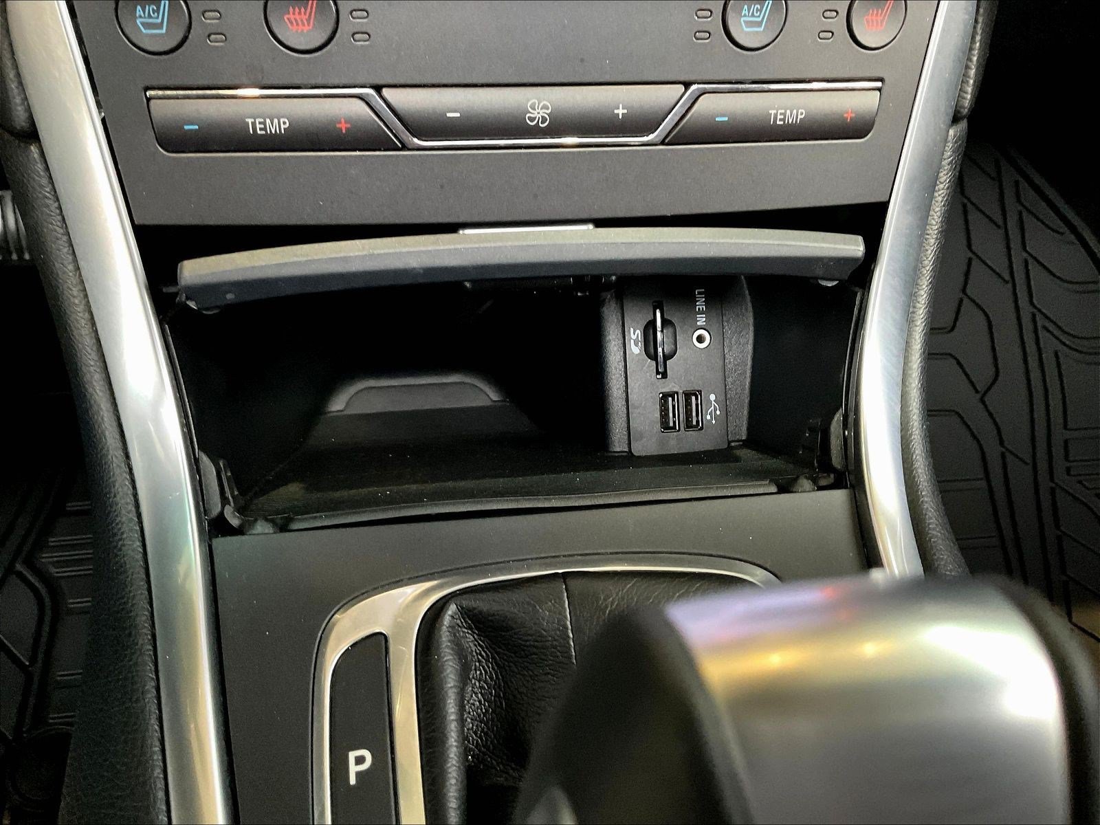 Used 2015 Ford Edge Titanium w/ Equipment Group 302A FWD image 15