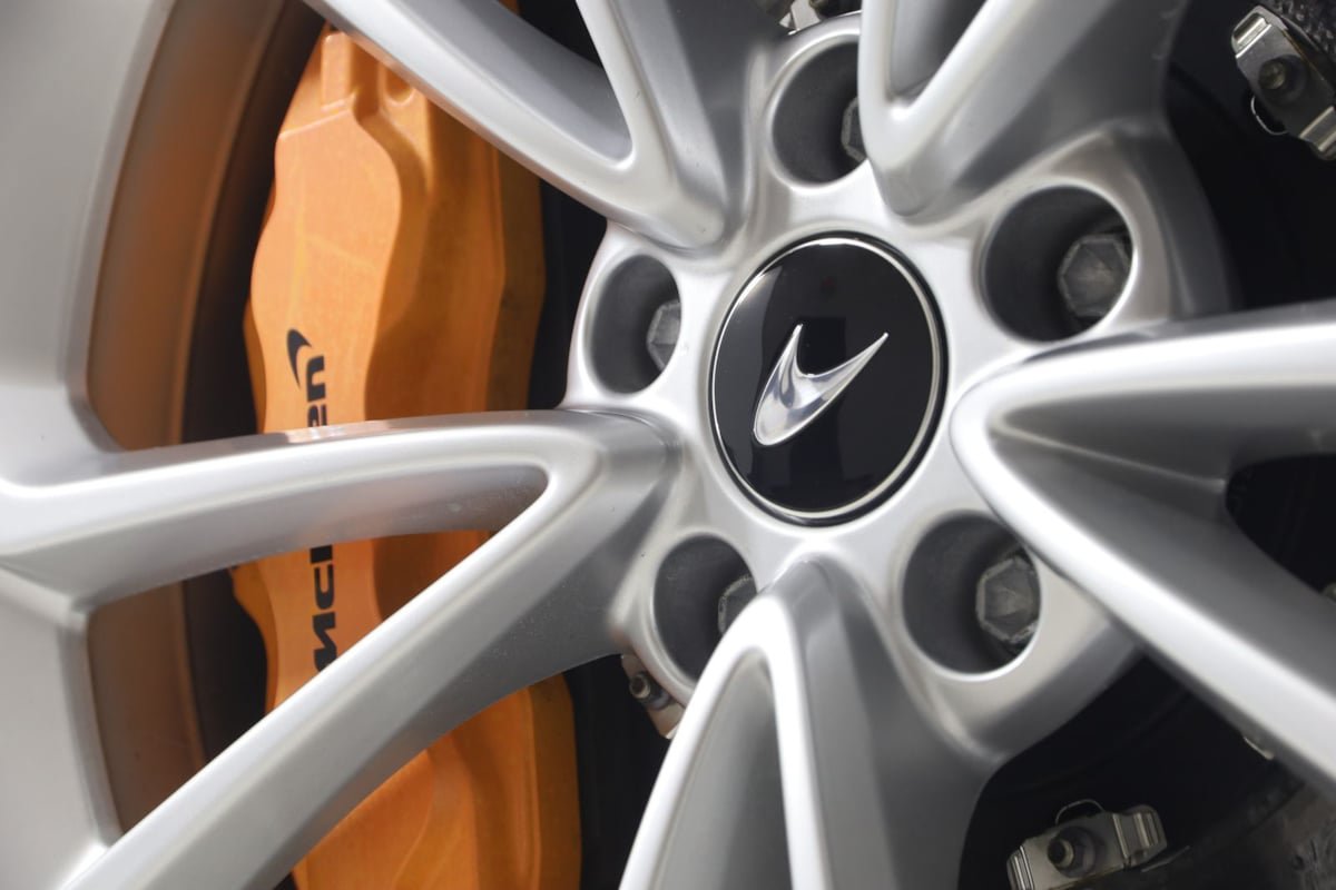 Used 2020 McLaren 570S Coupe RWD image 20