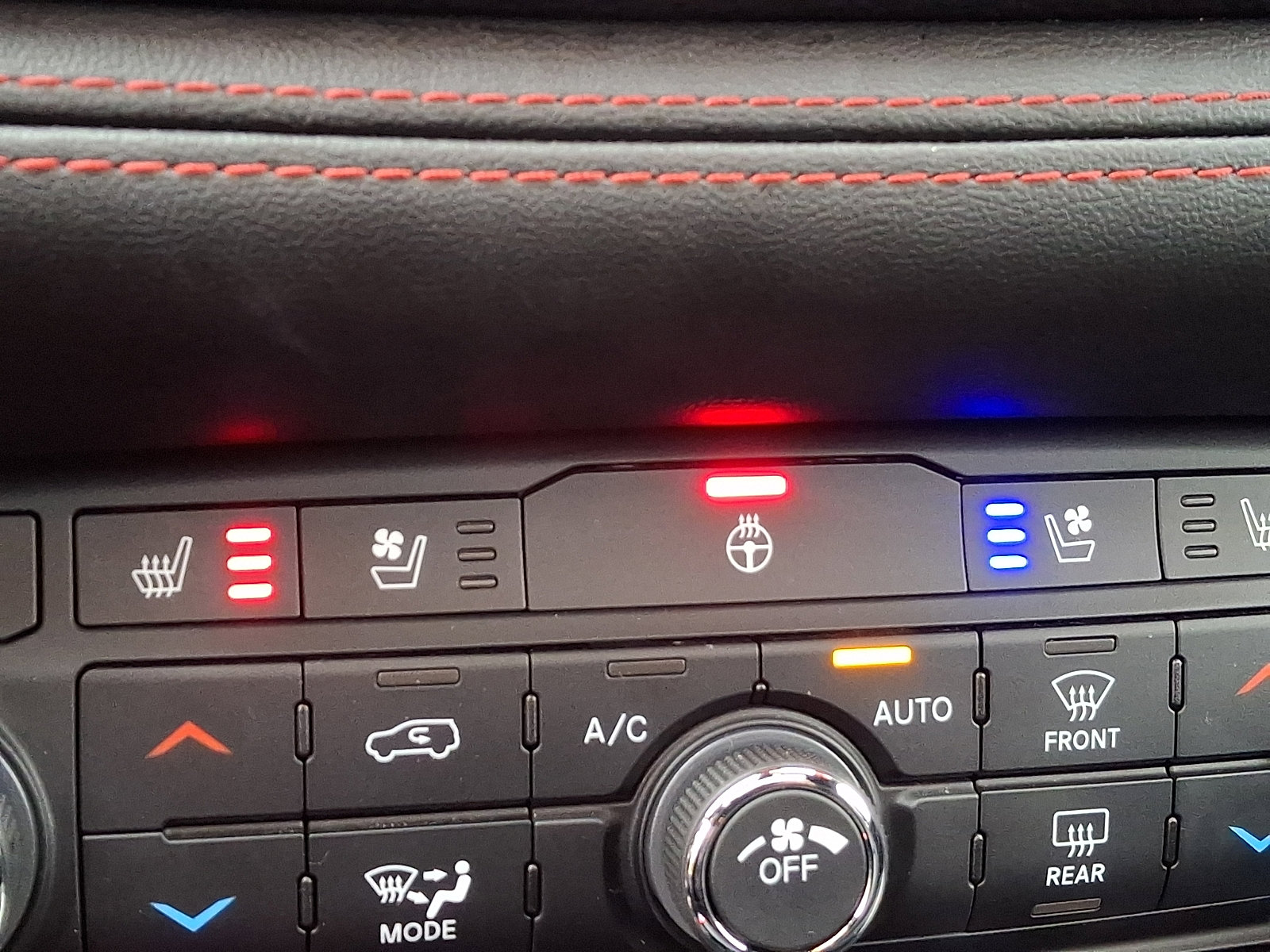 Certified 2025 Dodge Durango GT AWD/4WD image 27