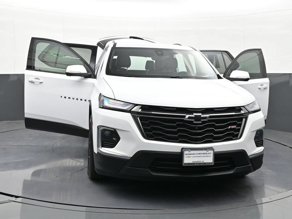 Used 2022 Chevrolet Traverse RS FWD image 45
