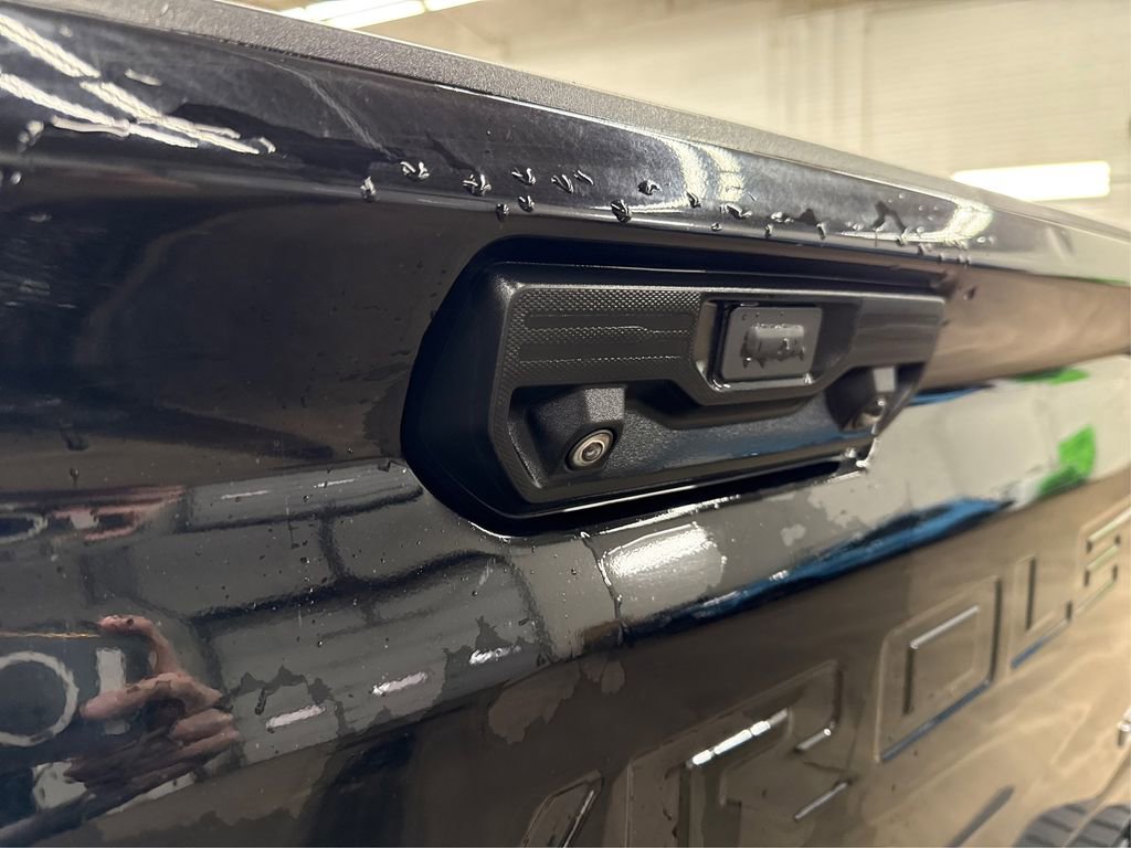 Used 2020 Chevrolet Silverado 2500 LTZ w/ LTZ Plus Package image 16