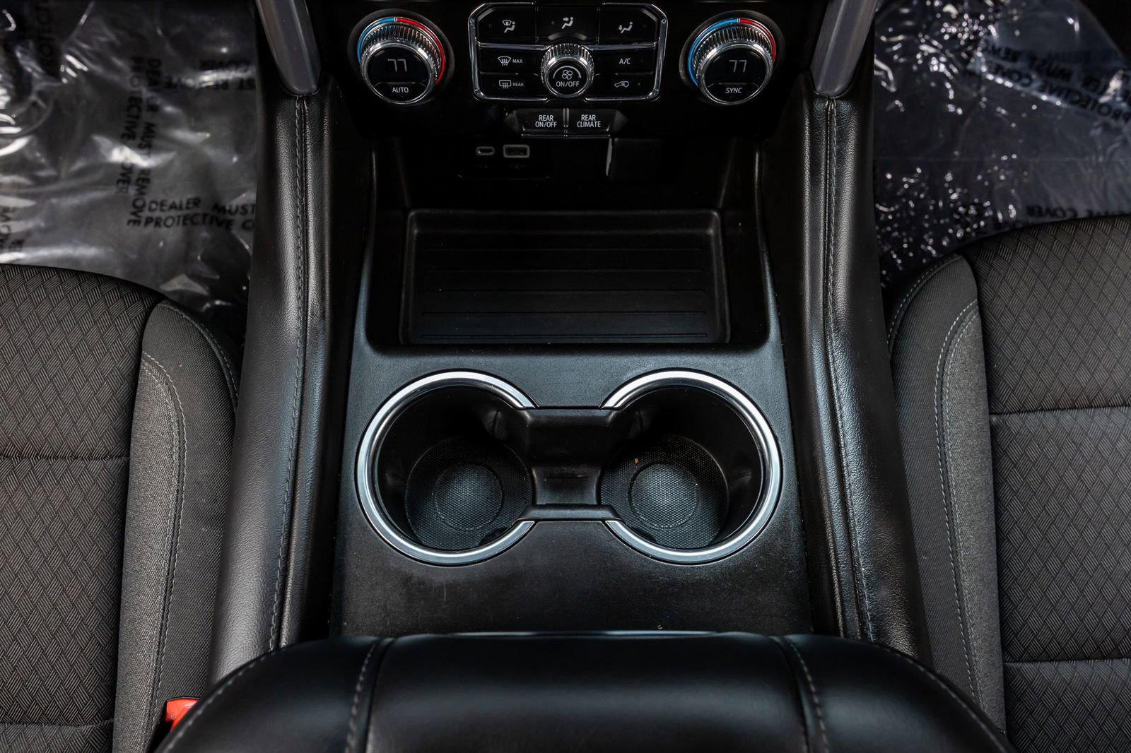 Used 2023 GMC Yukon SLE image 24