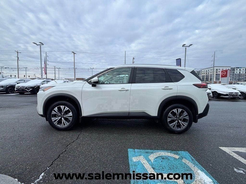 Certified 2023 Nissan Rogue SV w/ SV Premium B Package image 4