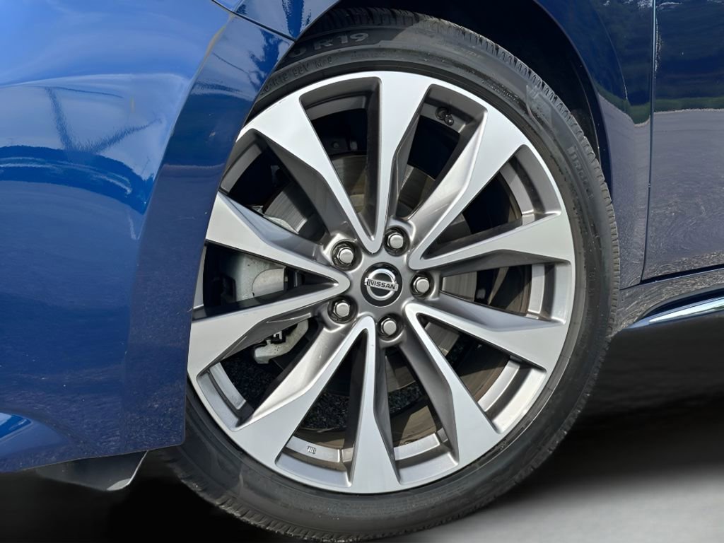 Used 2020 Nissan Maxima Platinum w/ Sport Mat Group FWD image 26