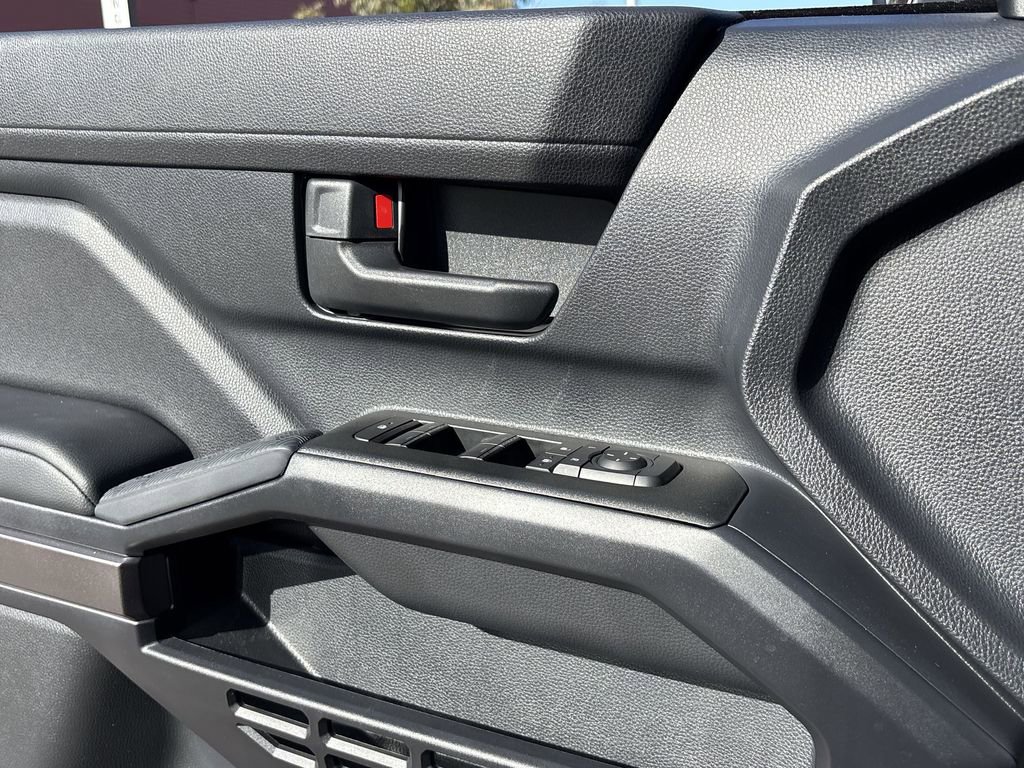 Used 2025 Toyota 4Runner SR5 image 23