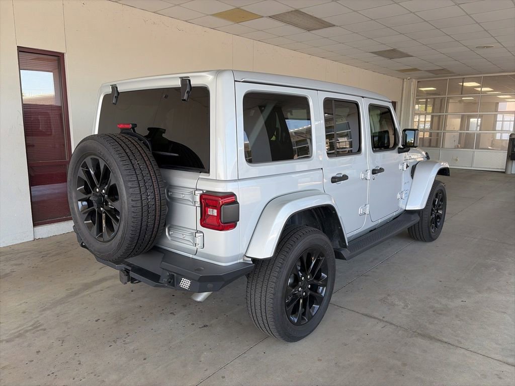 Used 2023 Jeep Wrangler Unlimited Sahara w/ Cold Weather Group image 5