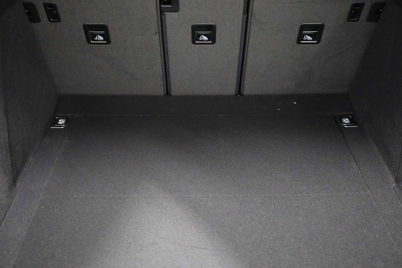 New 2026 Porsche Macan image 41