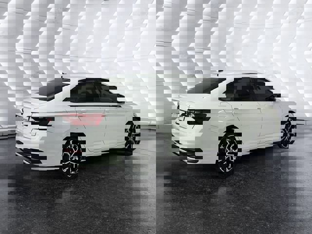 Used 2022 Volkswagen Jetta Sport image 4