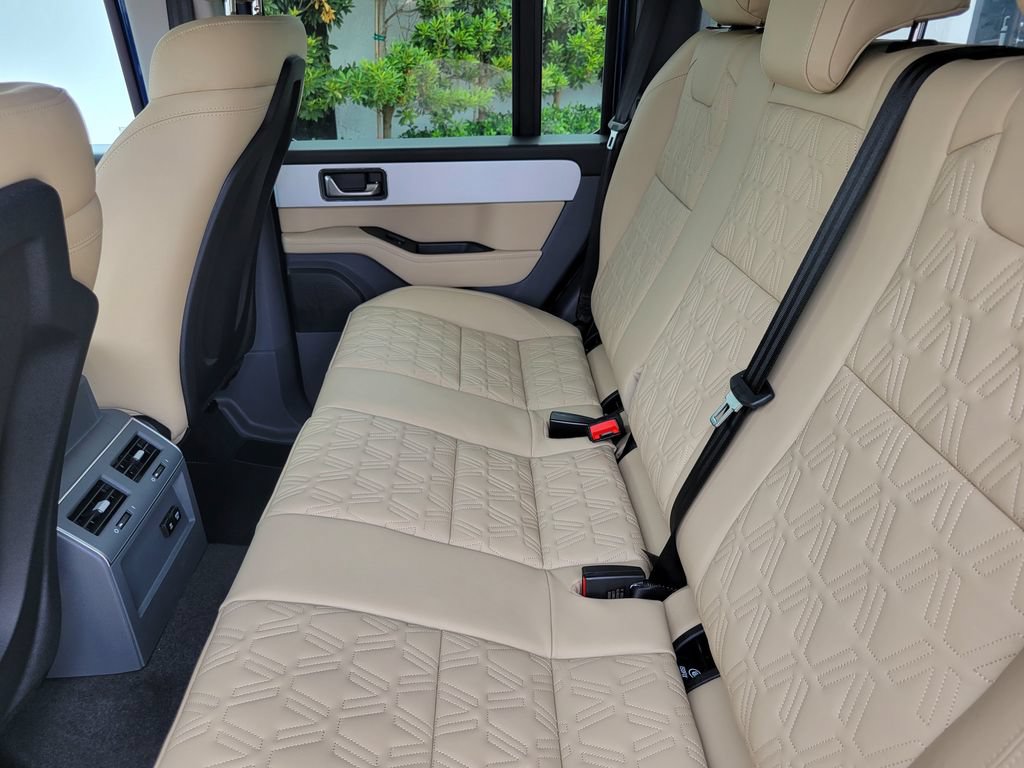 New 2025 INEOS Grenadier Quartermaster AWD/4WD image 11