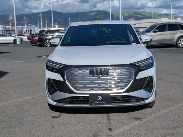 Used 2024 Audi Q4 e-tron Prestige AWD/4WD image 2
