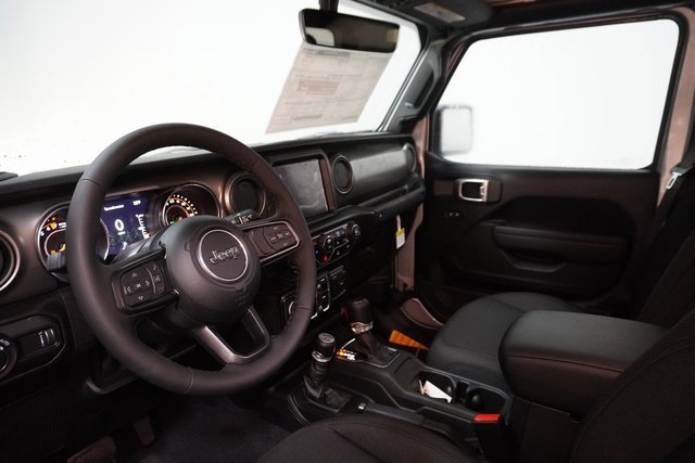 New 2023 Jeep Gladiator Sport AWD/4WD image 11