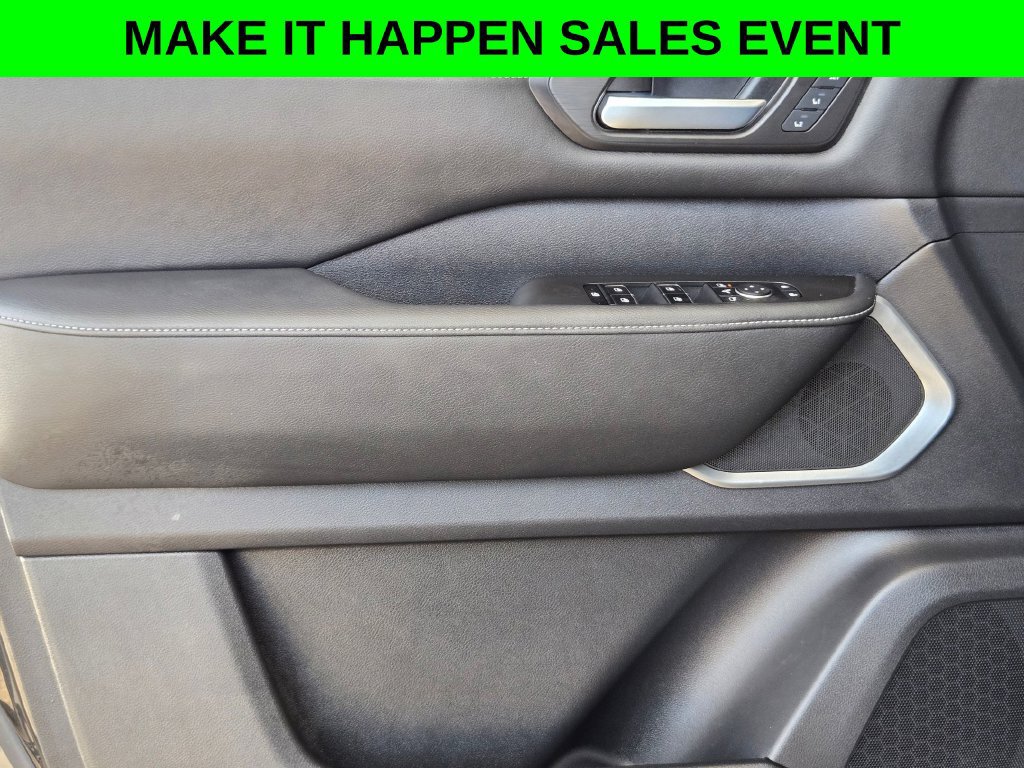 Used 2025 Nissan Armada Platinum Reserve AWD/4WD image 10