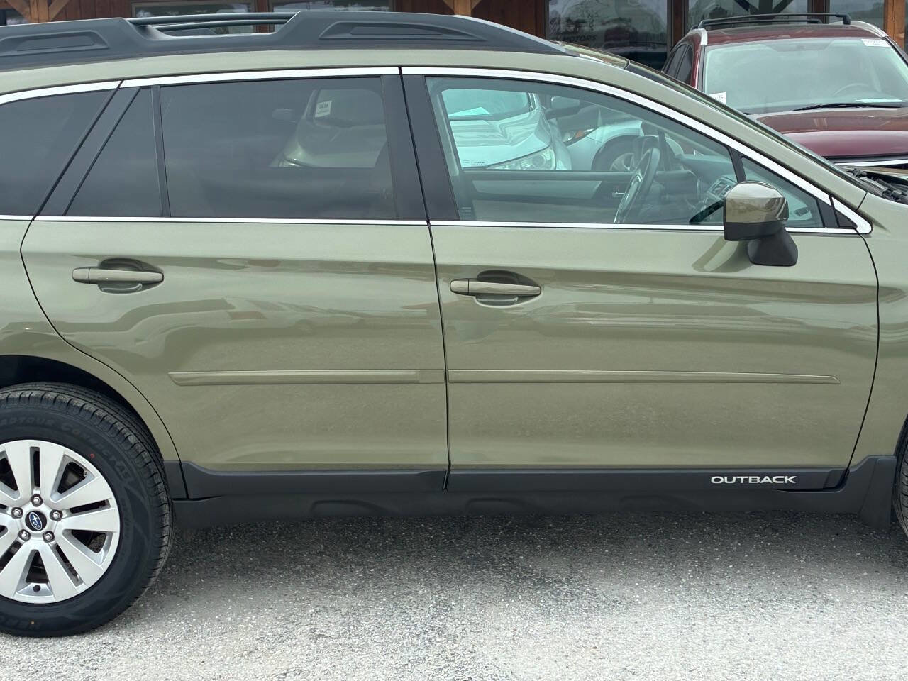 Used 2016 Subaru Outback 2.5i Premium image 15