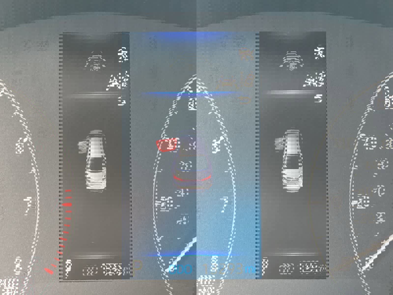 Used 2025 Toyota Corolla LE image 32