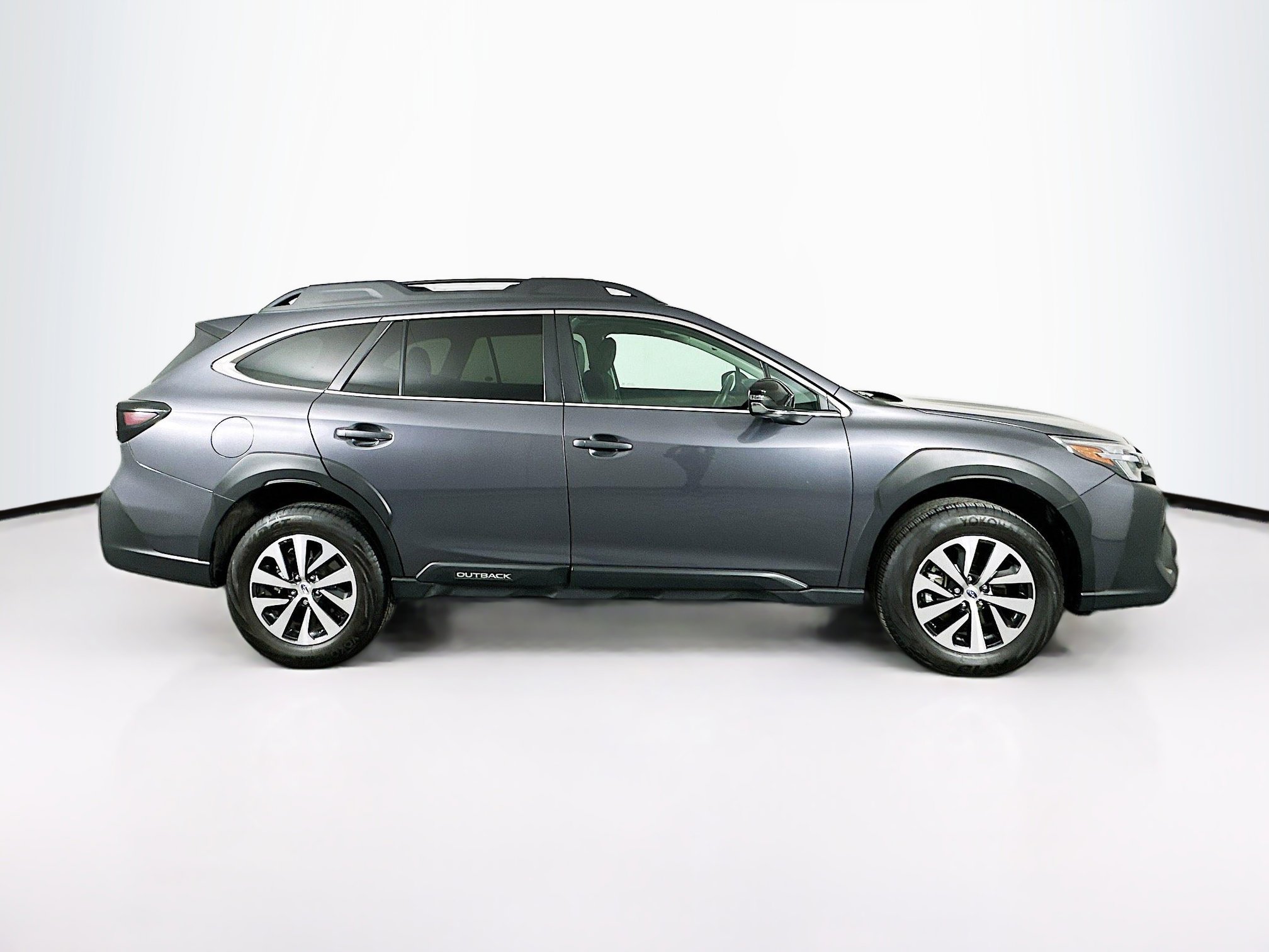 Used 2025 Subaru Outback Premium image 10