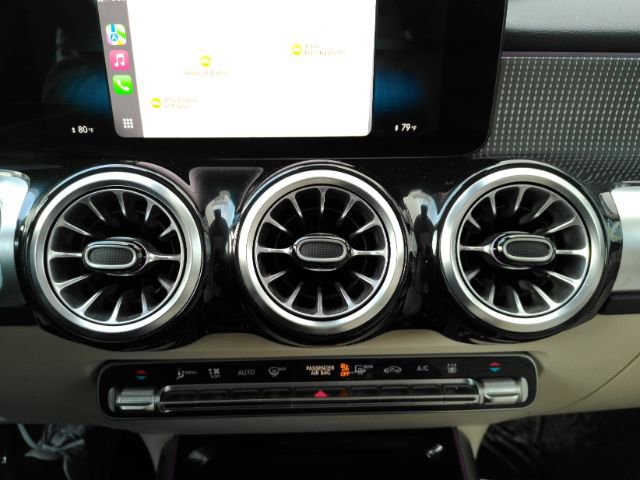 Used 2022 Mercedes-Benz EQB 300 4MATIC image 43