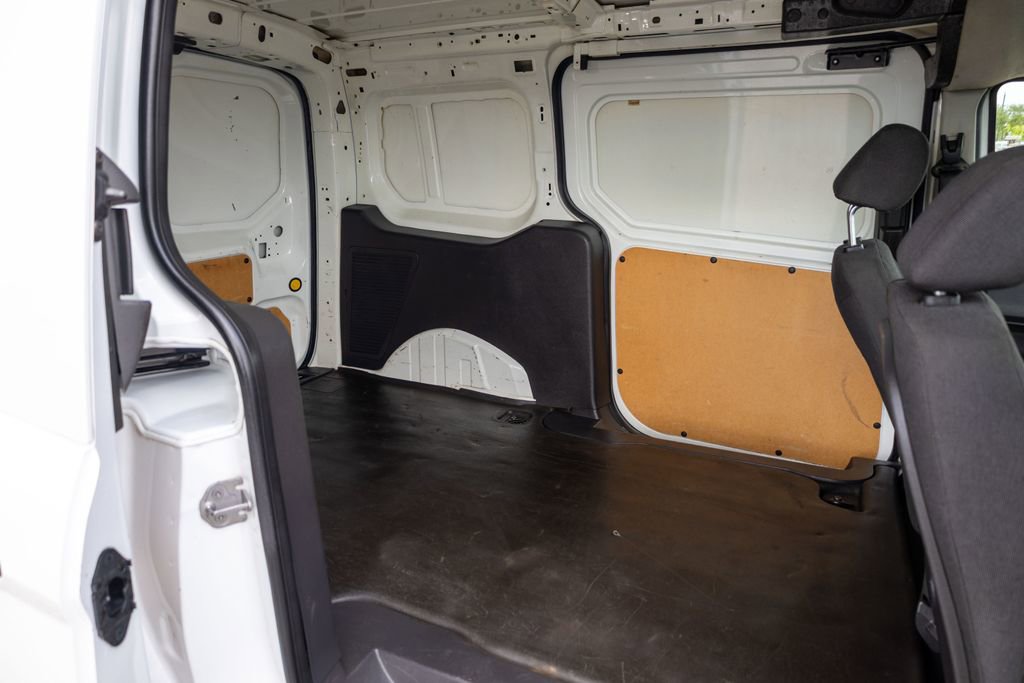 Used 2018 Ford Transit Connect XLT image 19