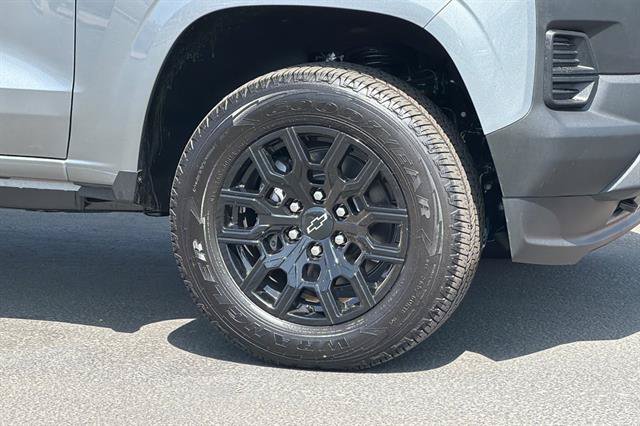 New 2026 Chevrolet Colorado W/T w/ WT Custom Package AWD/4WD image 31