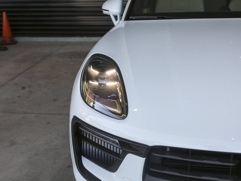 New 2026 Porsche Macan S AWD/4WD image 11