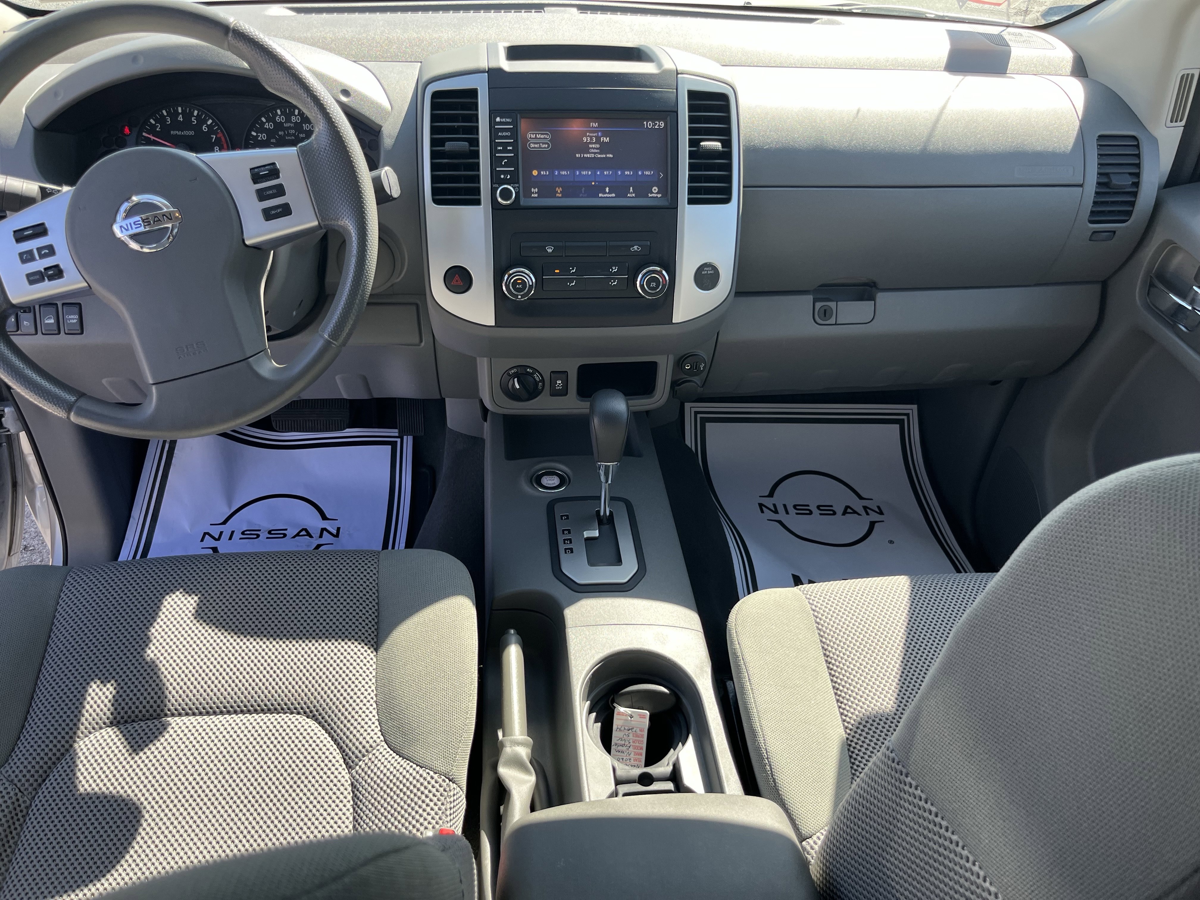 Used 2020 Nissan Frontier SV w/ SV Utility Package AWD/4WD image 18