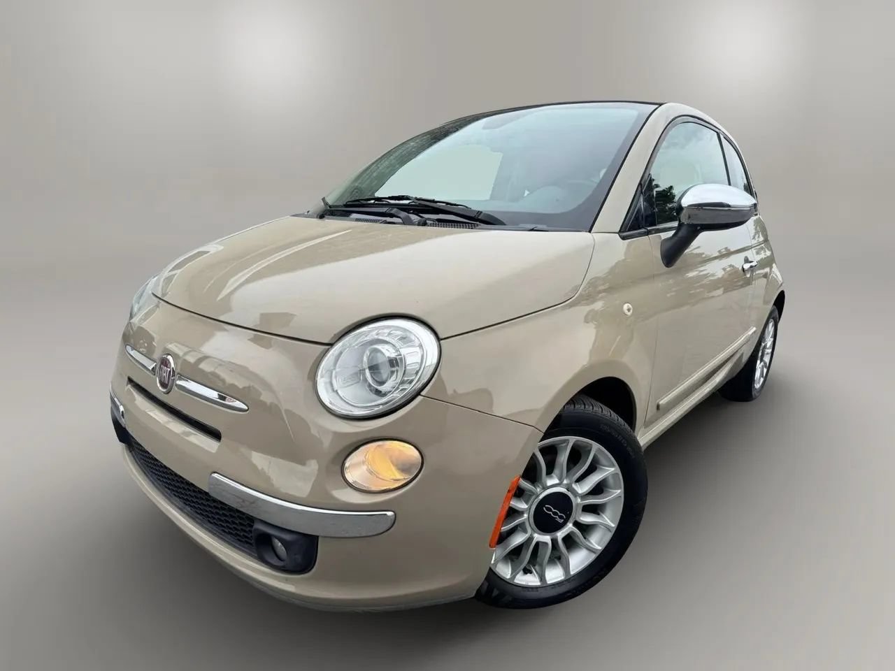 Used 2012 FIAT 500 Lounge w/ Luxury Leather Pkg FWD image 1