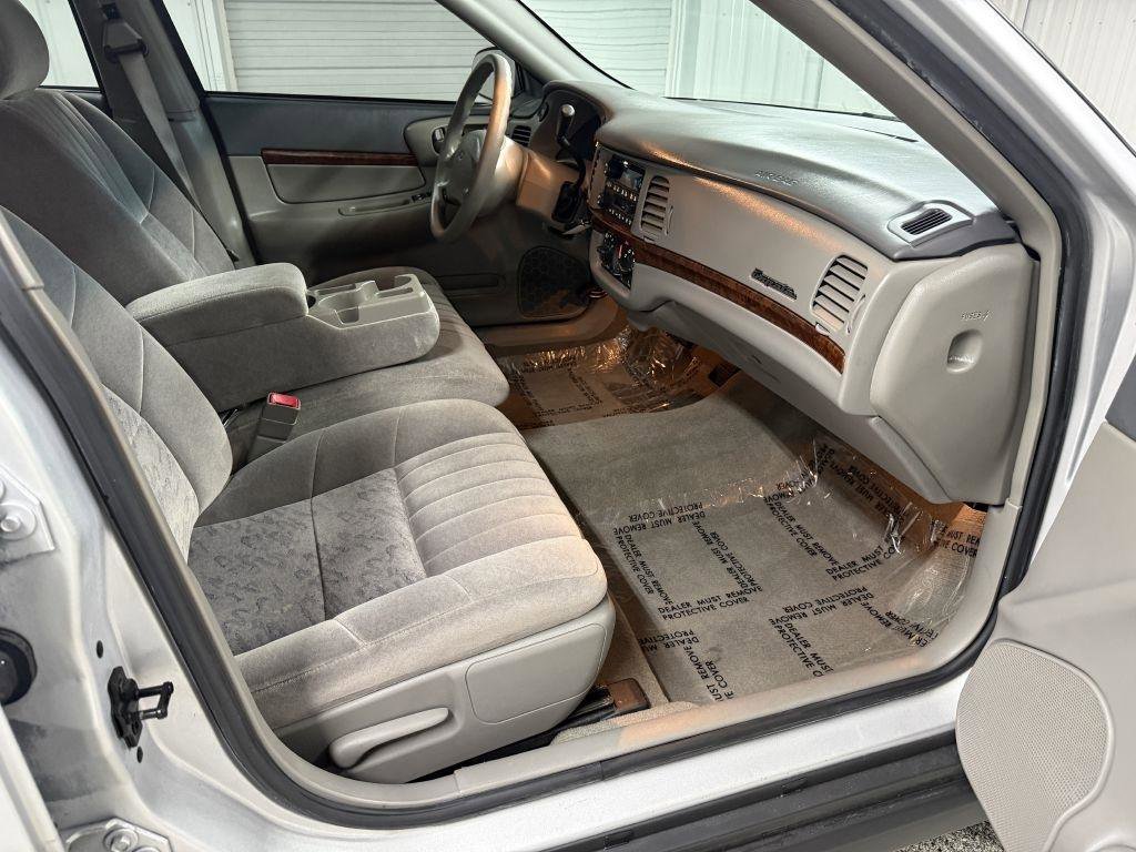 Used 2003 Chevrolet Impala Sedan w/ Preferred Equipment Group image 35