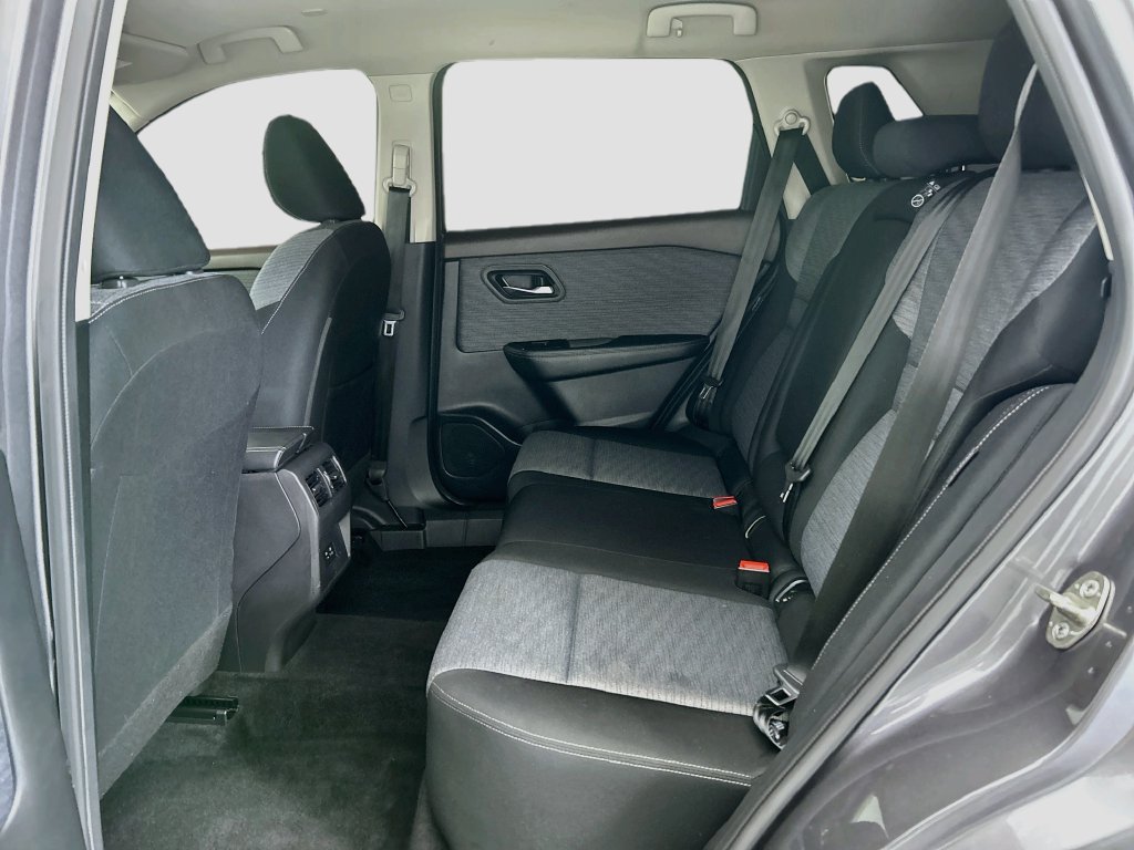 Used 2023 Nissan Rogue SV FWD image 19
