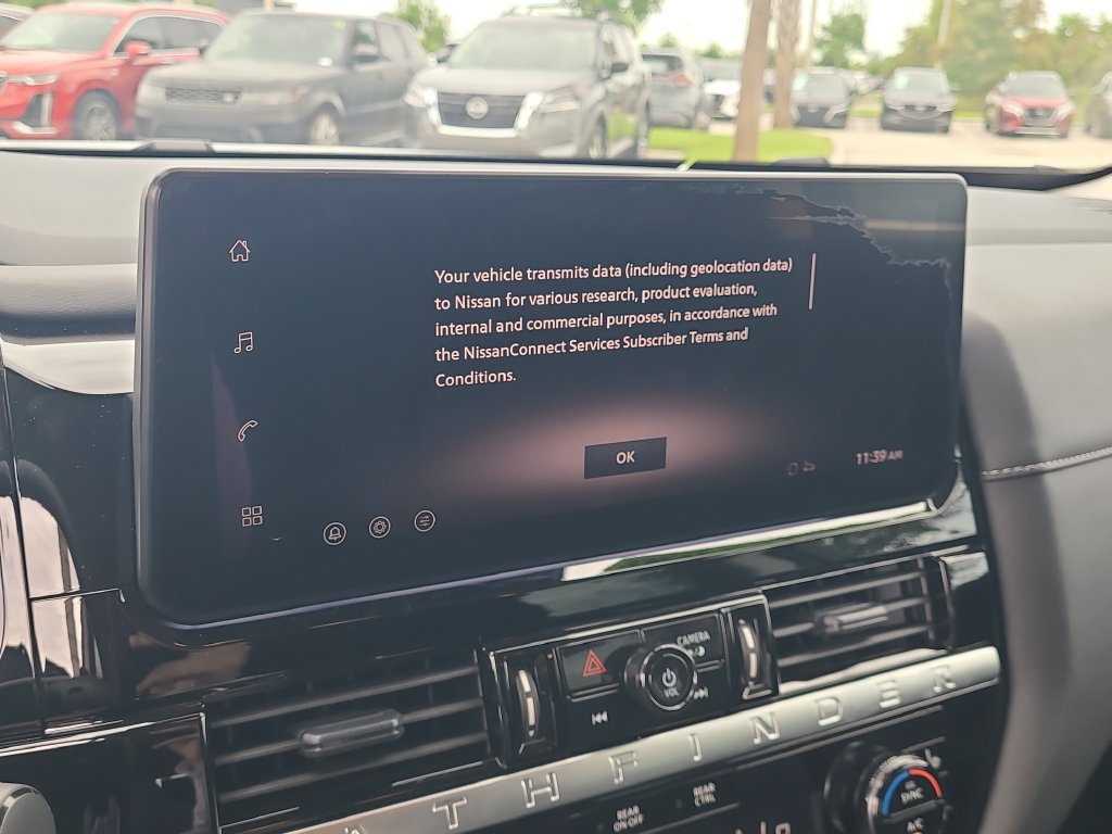 Certified 2026 Nissan Pathfinder SV FWD image 28