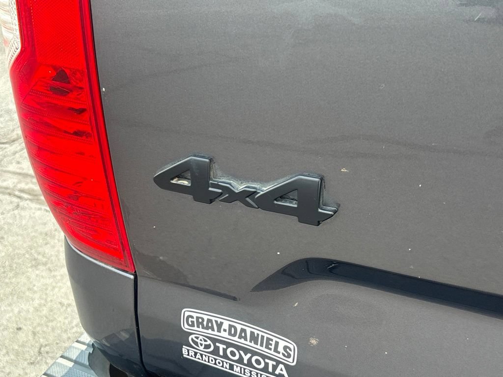 Used 2019 Toyota Tundra SR5 AWD/4WD image 32